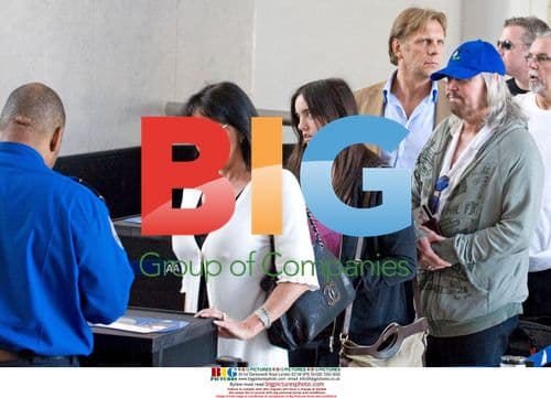 Barry Gibb with family at LAX