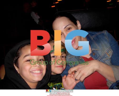 Octomom Nadya Sulema with kids at Knott's Berry Farm