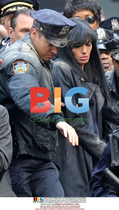 Angelina Jolie films 'Salt'
