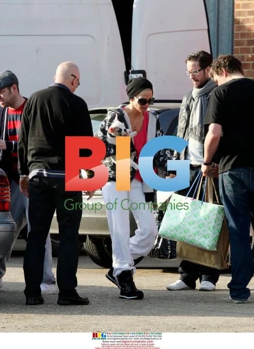 Girls Aloud Arrive for Music Video