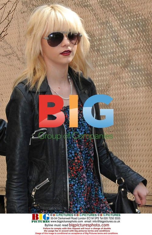 Taylor Momsen on Break from Filming