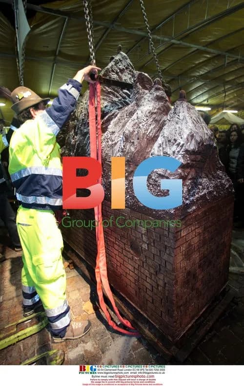 World's Heaviest Chocolate Sculpture