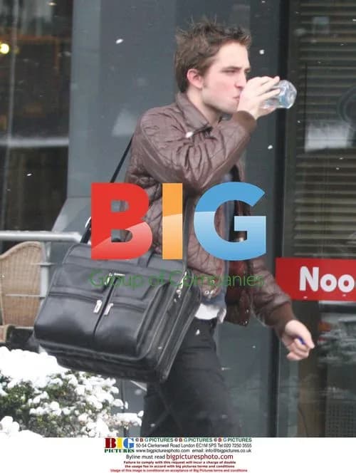 Robert Pattinson's snowy morning walk