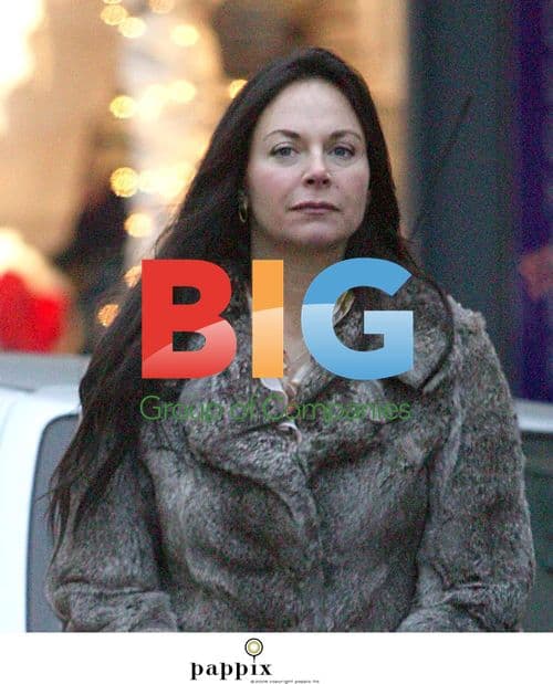 Carole Caplin Out Shopping