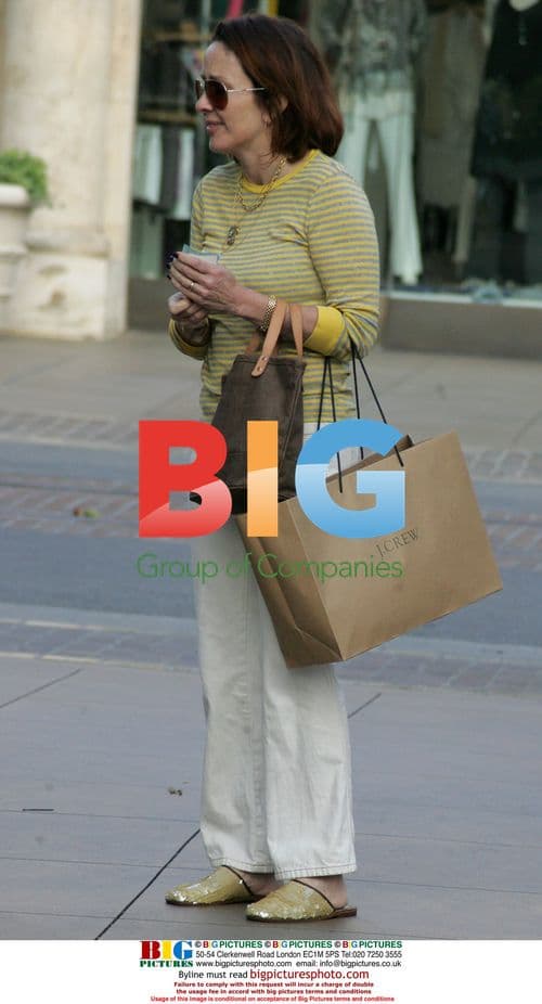 Patricia Heaton Shopping at J. Crew