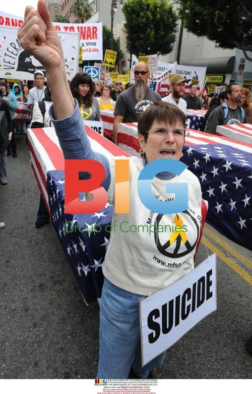 Anti-war protest in Hollywood, 2009