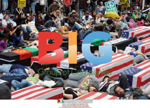 Anti-war activists stage "die-in" protest in Los Angeles