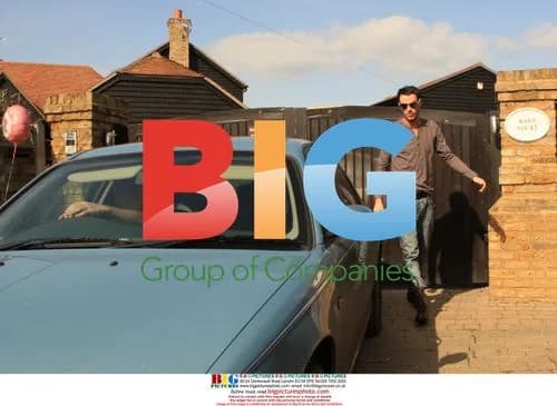 Jack Tweed leaves Jade Goody's home after her death