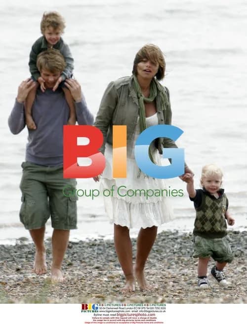 Jade Goody family outing at beach
