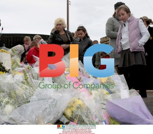 Flowers left for Jade Goody in UK