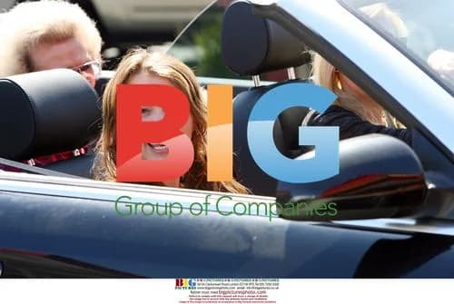 Miley Cyrus stops for lunch at In-N-Out