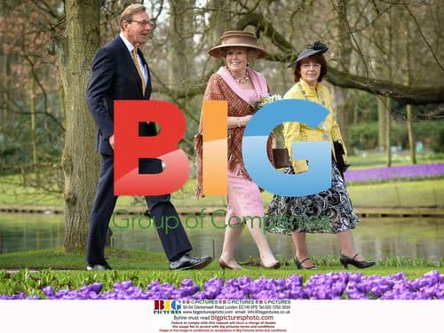 Queen Beatrix opens Keukenhof Flower Festival