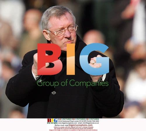 Alex Ferguson Cheers on Manchester United