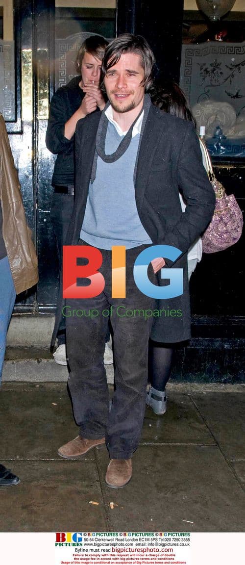 Hans Matheson Spotted at London Pub