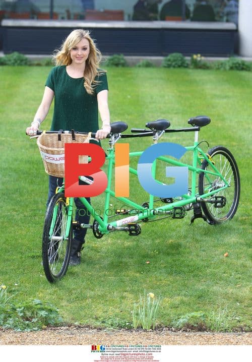 Fearne Cotton at Science Museum with Green SOS kids