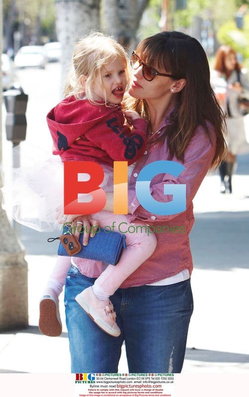 Jennifer Garner and daughter after school