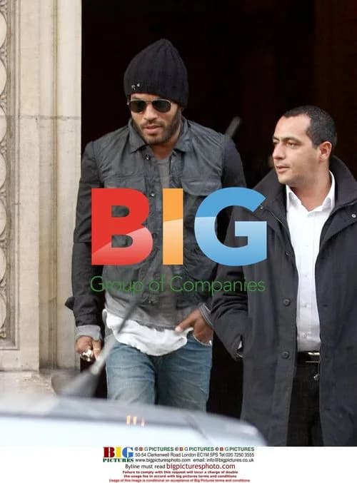 Lenny Kravitz Walks in Paris