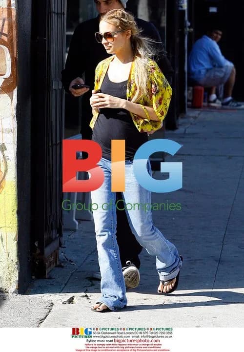 Nicole Richie and Joel Madden visit DCMA store