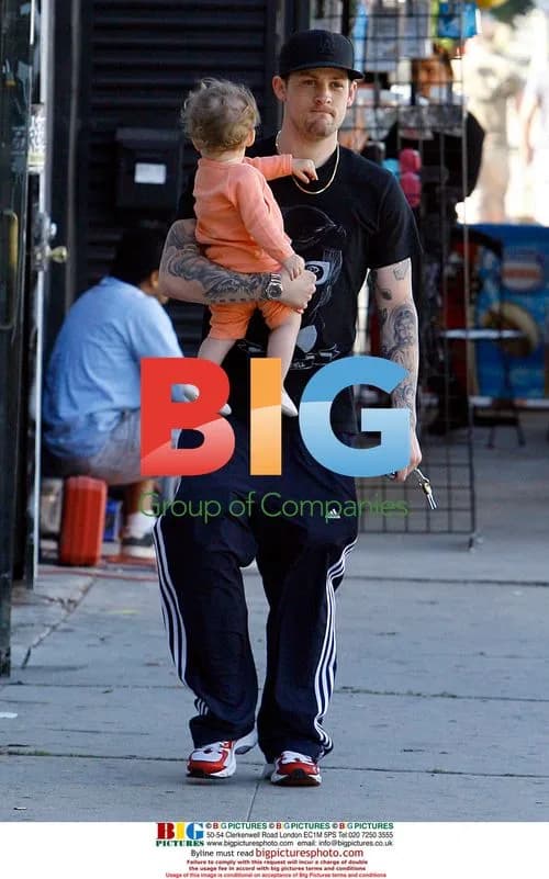 Nicole Richie and Joel Madden visit DCMA store