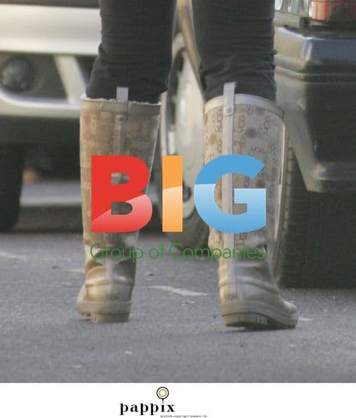 Emma Thompson chats with friend