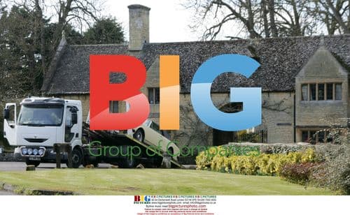 Robin Gibb's Rolls Royce towed from home