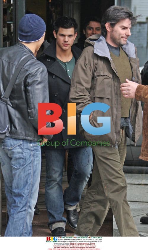 Twilight New Moon Wolf Cast Lunch