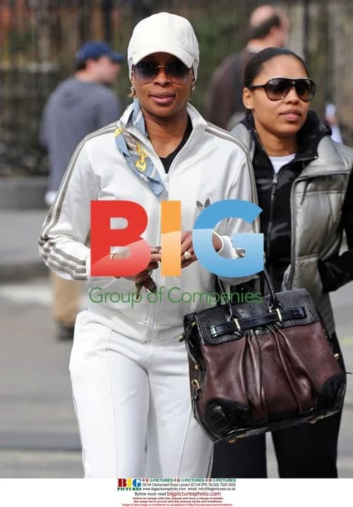 Mary J. Blige in Sporty Tracksuit