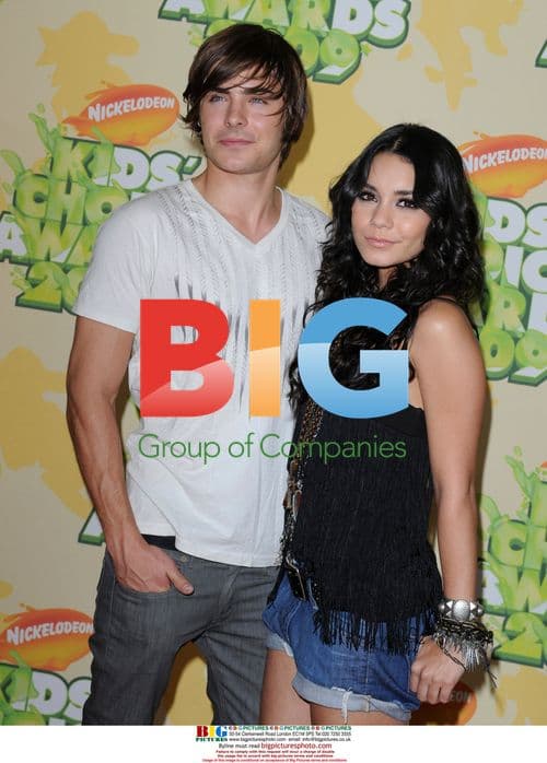 Zac Efron and Vanessa Hudgens at 2009 Kids' Choice Awards