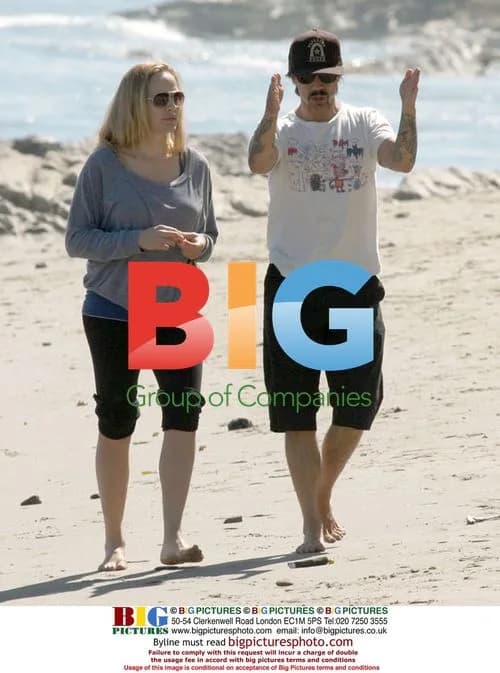 Anthony Kiedis with family in Malibu