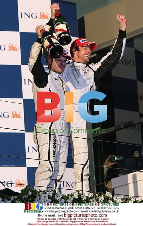 Jenson Button wins Australian F1 Grand Prix