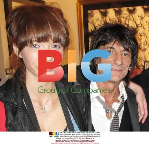 Ronnie Wood Paints Girlfriend