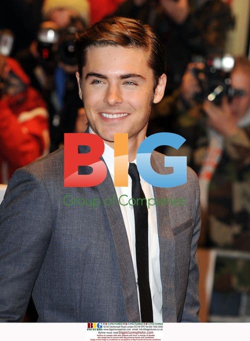 Zac Efron attends 17 Again premiere in London