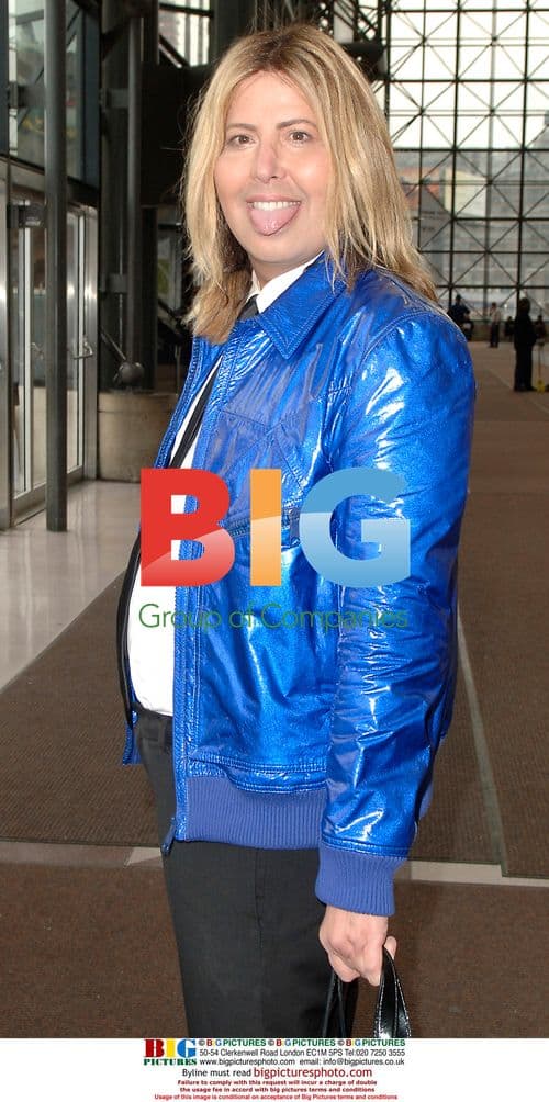 Cojo Strikes a Pose at Vision Expo