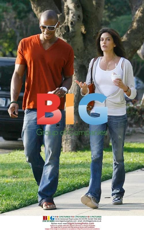Teri Hatcher & Mehcad Brooks Out for Ice Cream