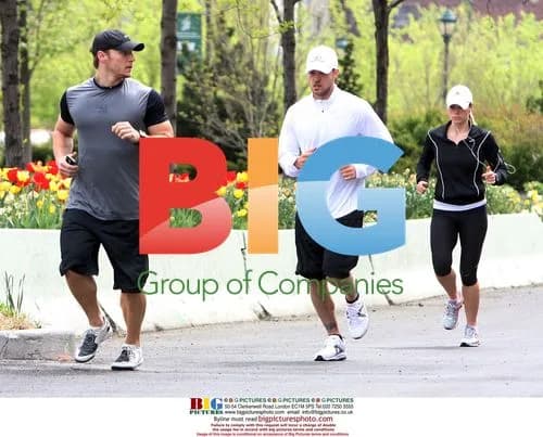 Jessica Biel and Justin Timberlake jogging
