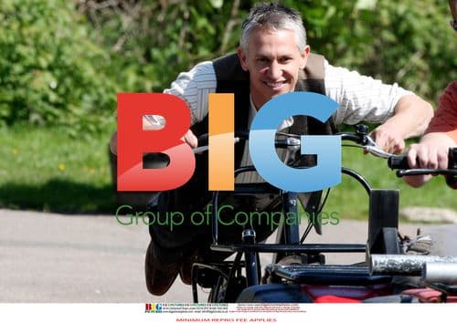 Cat Deeley and Gary Lineker film Walkers ad