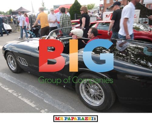 Chris Evans Races James Coburn's Ferrari at Brooklands