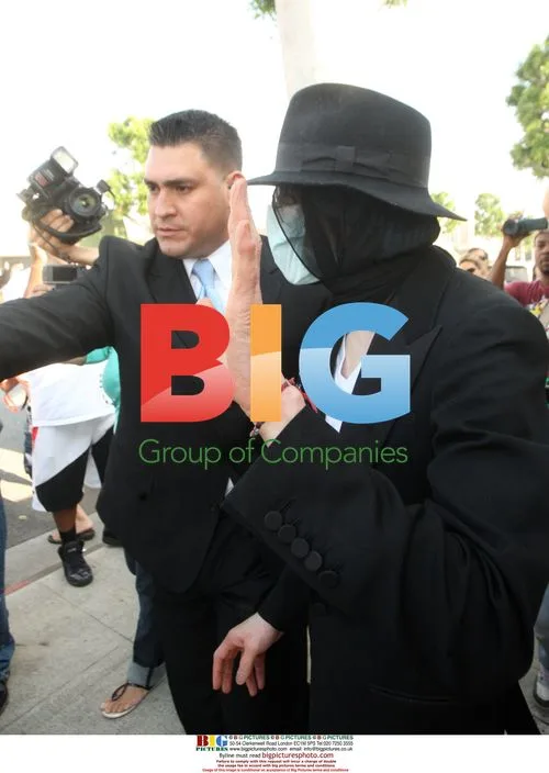 Michael Jackson Goes Antique Shopping