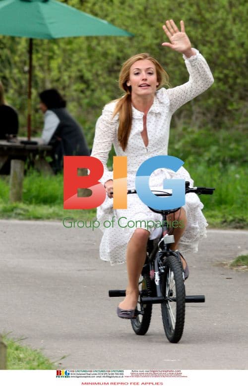 Cat Deeley and Gary Lineker film Walkers advert