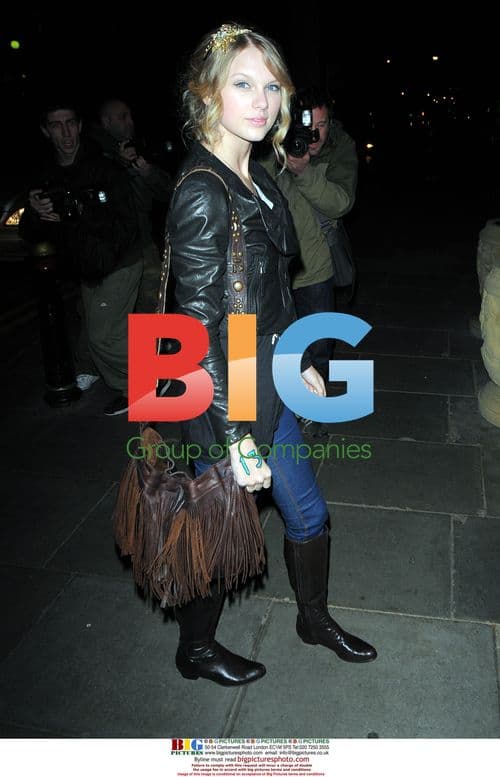 Taylor Swift at The Punchbowl Bar