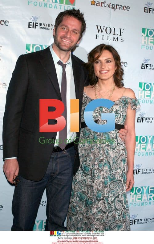 Mariska Hargitay and Peter Hermann at 2009 Joyful Heart Gala