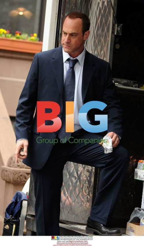 Chris Meloni on 'Law and Order SVU' set