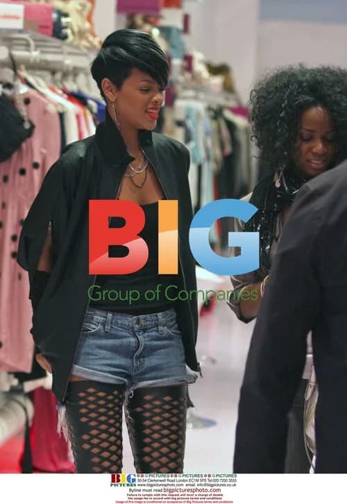 Rihanna shops in New York