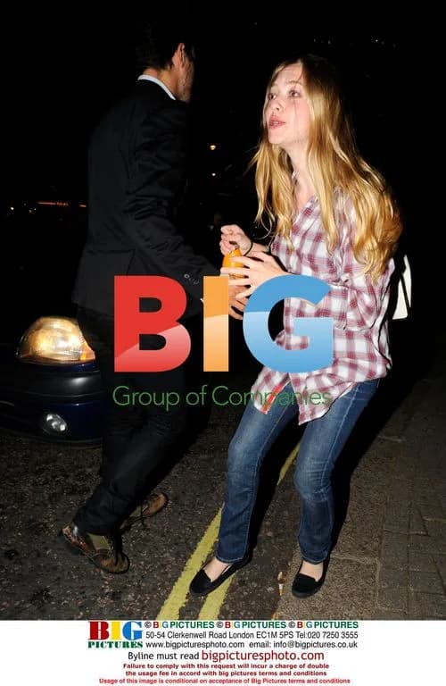 Amanda Seyfried and Dominic Cooper leave Nobu, London