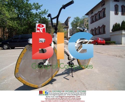 Citizen patents multi triangle bicycle