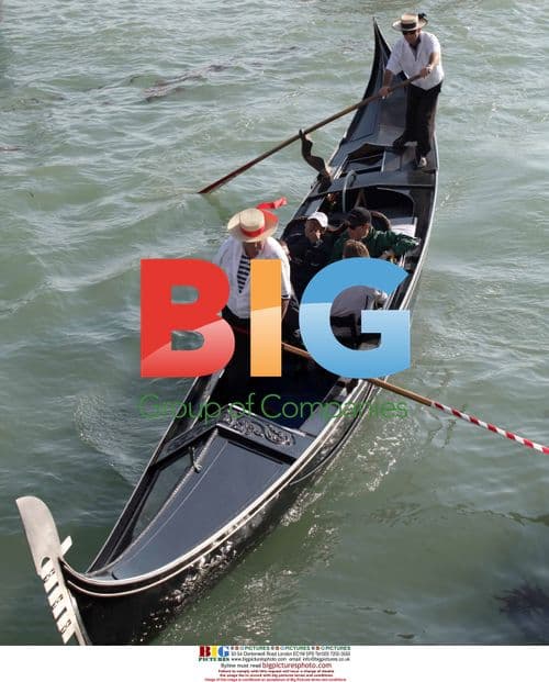 Lance Armstrong and Cyclists Ride Gondola in Venice
