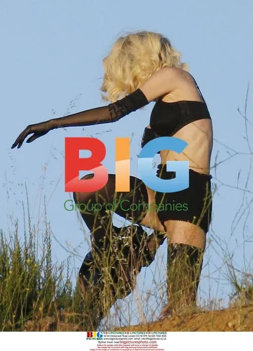 Lindsay Lohan Marilyn Monroe Style Photoshoot