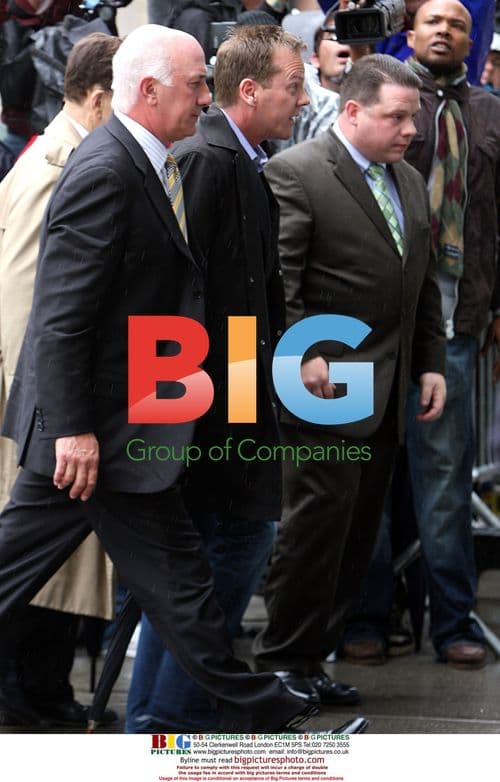 Kiefer Sutherland turns himself in