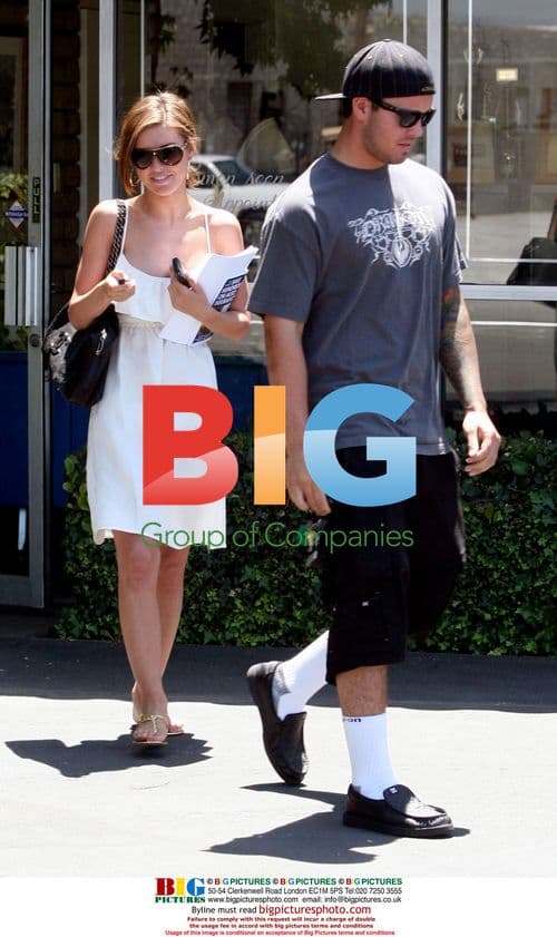 Audrina Patridge registers car at DMV