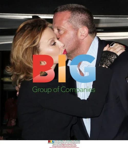 Kylie Minogue Kisses Man at Empire State Building